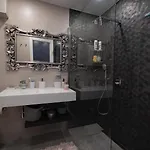 Sweet Deluxe Aparthotel 4*