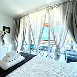 Sweet Deluxe Aparthotel Playa de las Americas (Tenerife)
