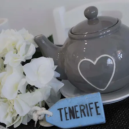 Sweet Deluxe Aparthotel 4*